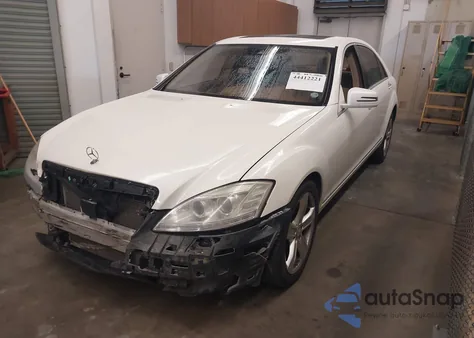 2013 Mercedes-Benz S 550 из США, поврежденный, VIN WDDNG7DB8DA514674